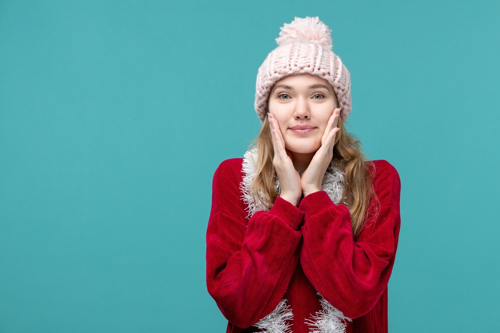 Refreshing winter hobbies for women – DIY skincare for natural beauty and self-care at home.